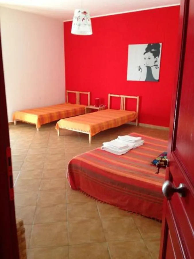 B&B La Gatta Bianca Oliveri 0*,  Ιταλία